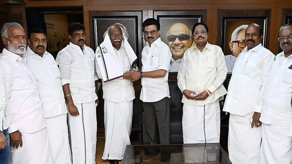 AIADMK organisational secretary Anwar Raja switches to DMK in presence of MK Stalin.