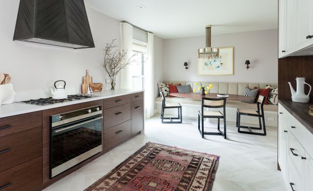 eat-in kitchen layout with banquette seating