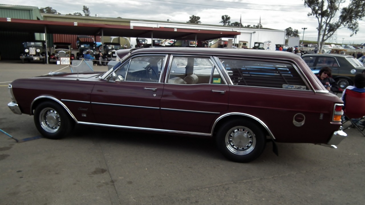 Vintage station wagons that smoked minivans