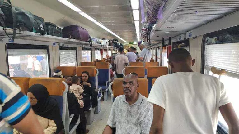 قطار العودة للسودانيين (4)