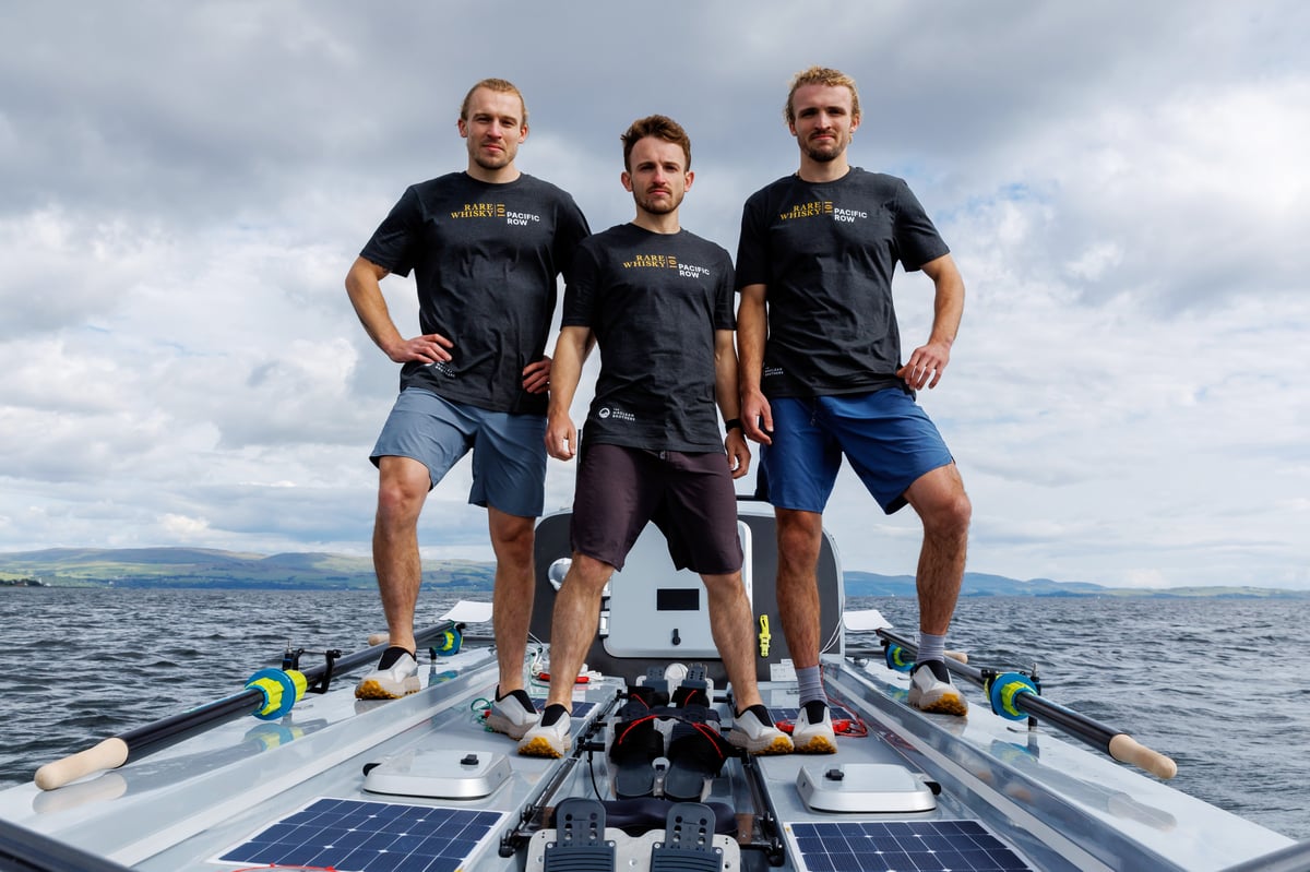 Rock star offers support to Scots brothers rowing across Pacific
