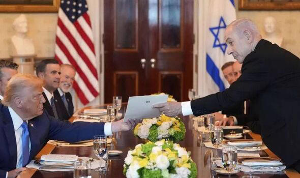 Trump and Netanyahu at dinner in the White House