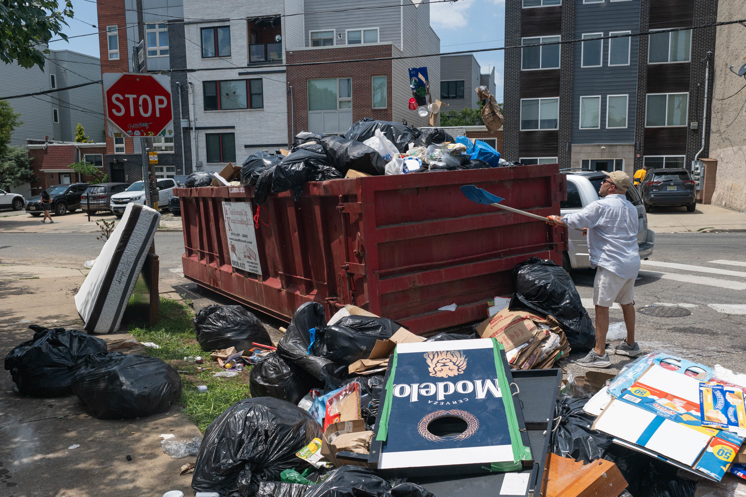 Philly strike updates Union talks - AA1IbZ0G.img