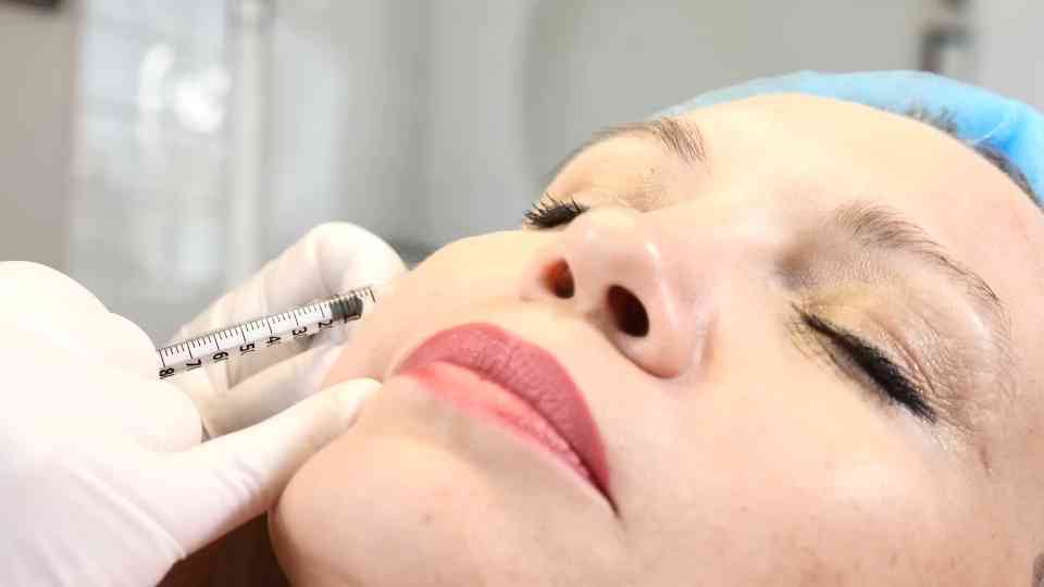 Botox Before and After | Doctors Demonstrate Injections And Review Real ...