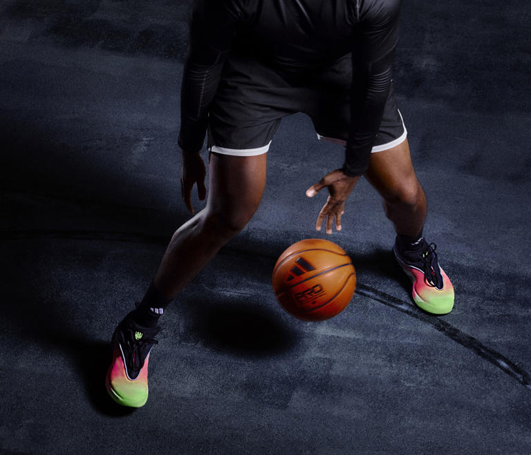 Donovan Mitchell's Adidas D.O.N. Issue #7 Signature Shoe Releases