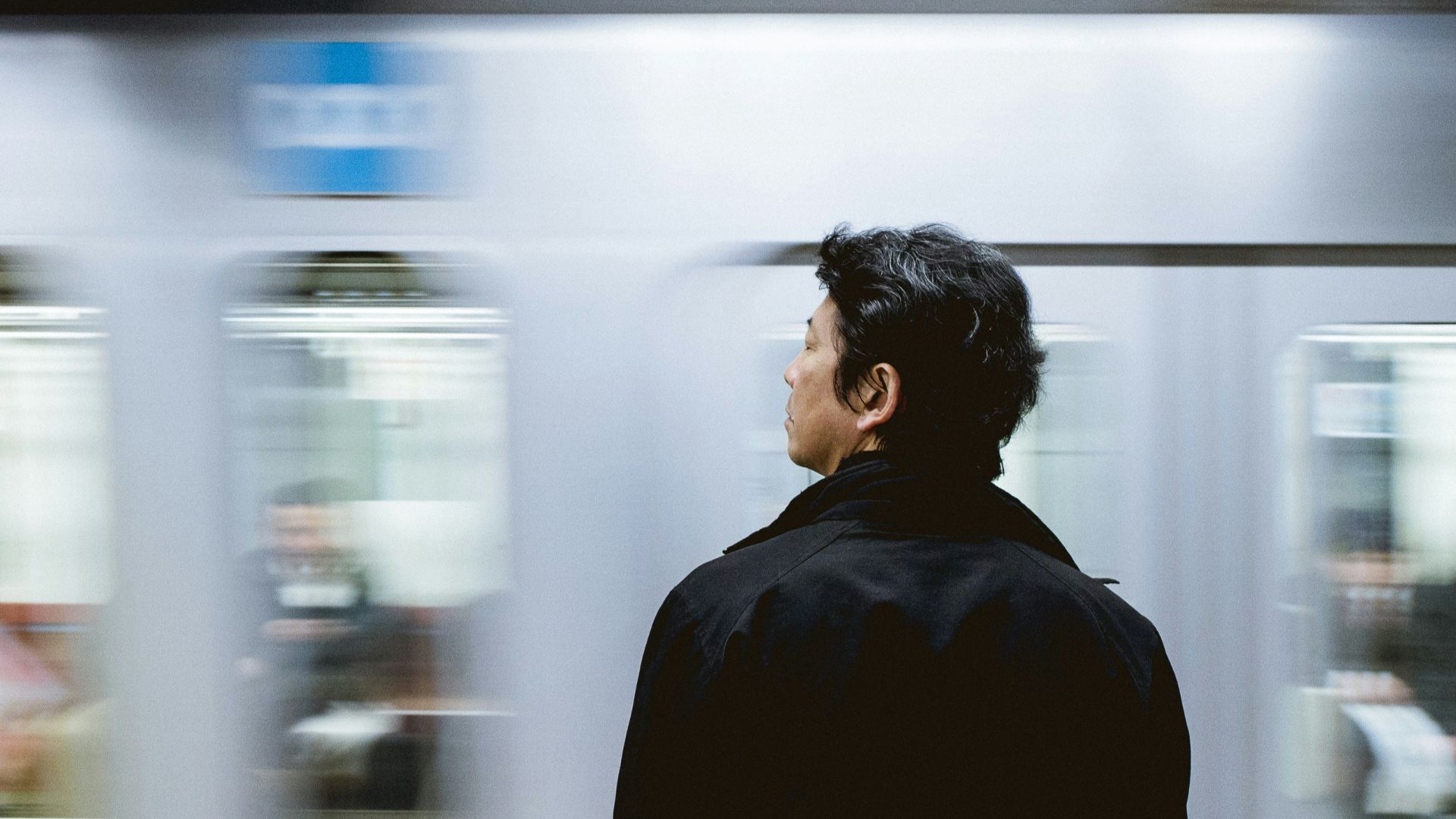 10 Perks to Working Remote & 10 Downsides