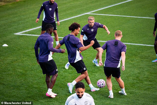 Marcus Rashford reports back to Man United training despite being told to  stay away to secure exit
