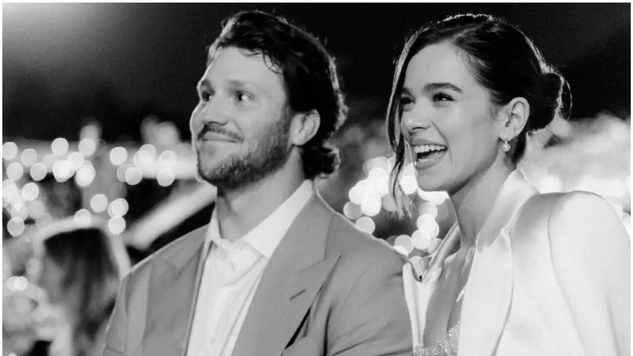 Did Hailee Steinfeld distract Josh Allen from football? MVP reign now