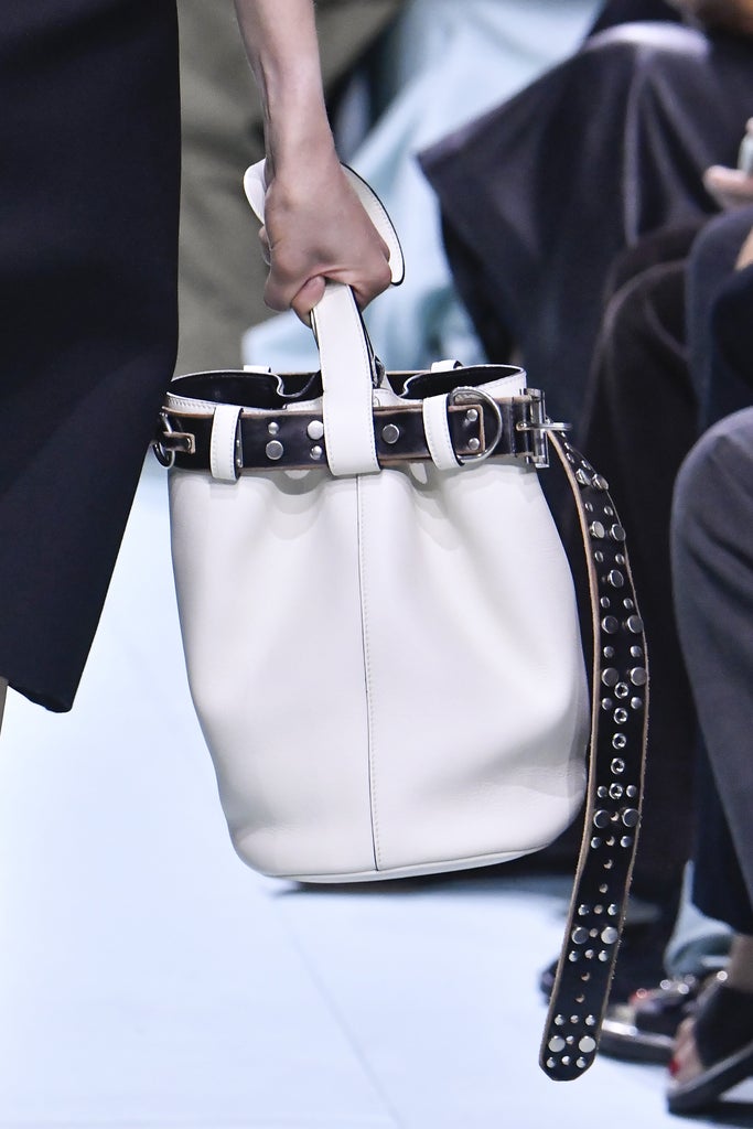 6 Handbag Trends That Will Have Your Summer Style In A Bag