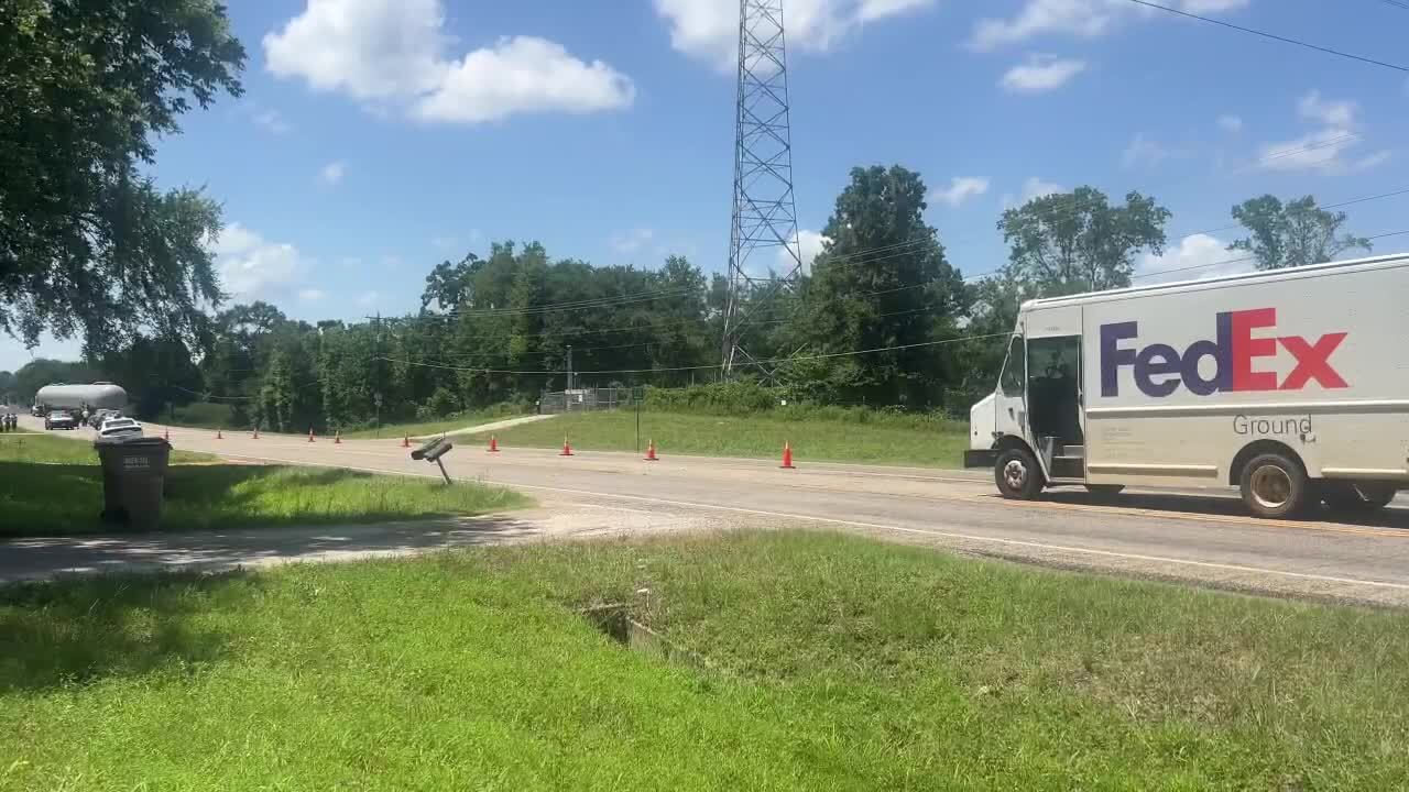 FedEx confirms driver dead after - AA1Idn2A.img