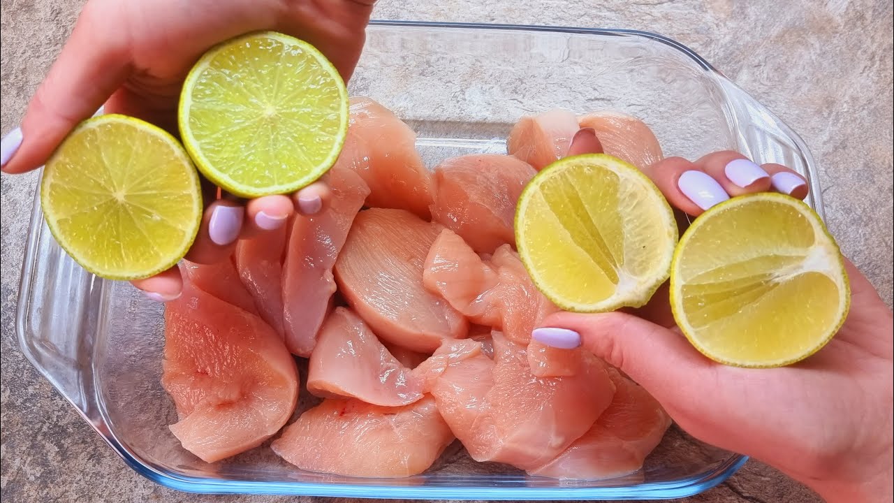 Wenn Sie Hähnchenbrust kochen, fügen Sie einfach Limette hinzu und das ...
