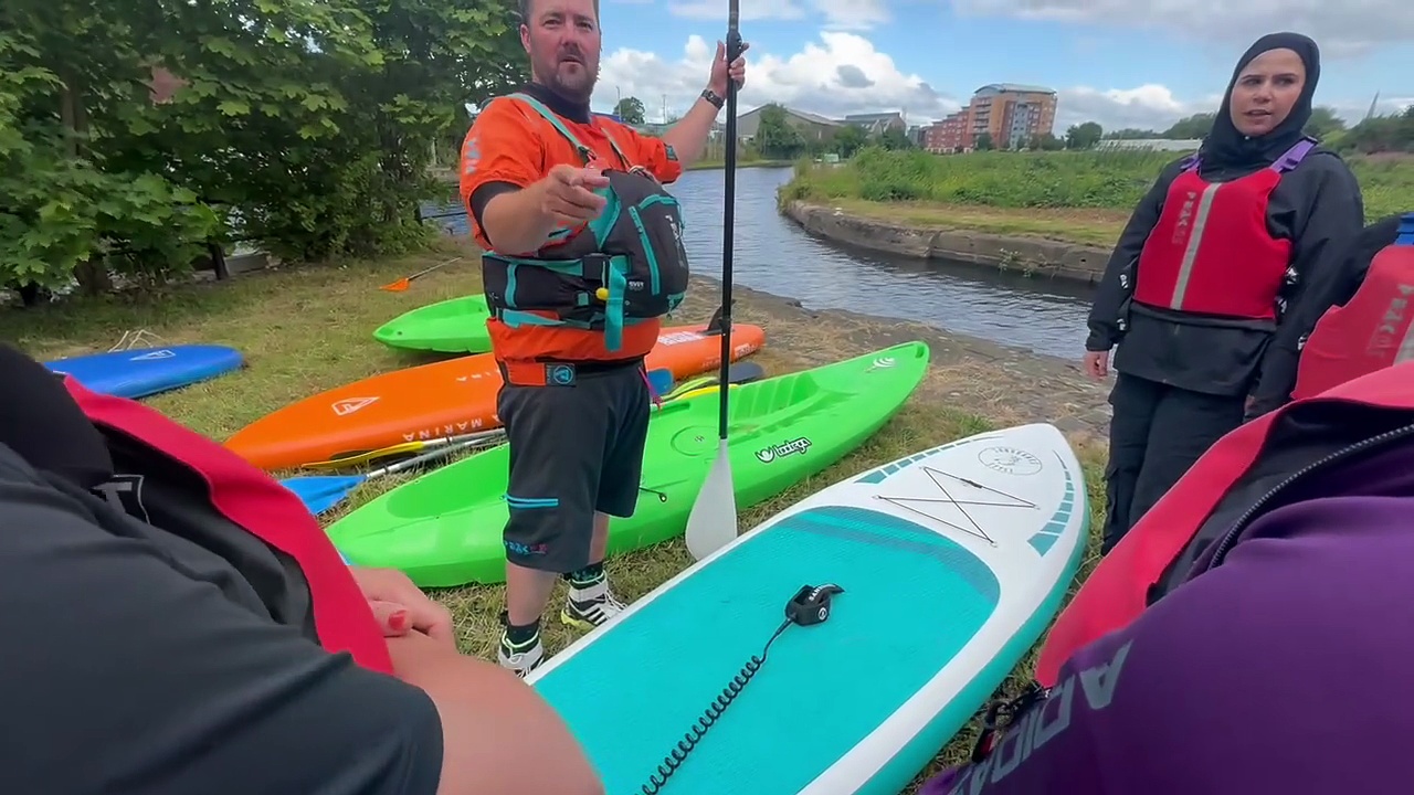 Paddleboarding: Paddleboard for free with Canal and River Trust