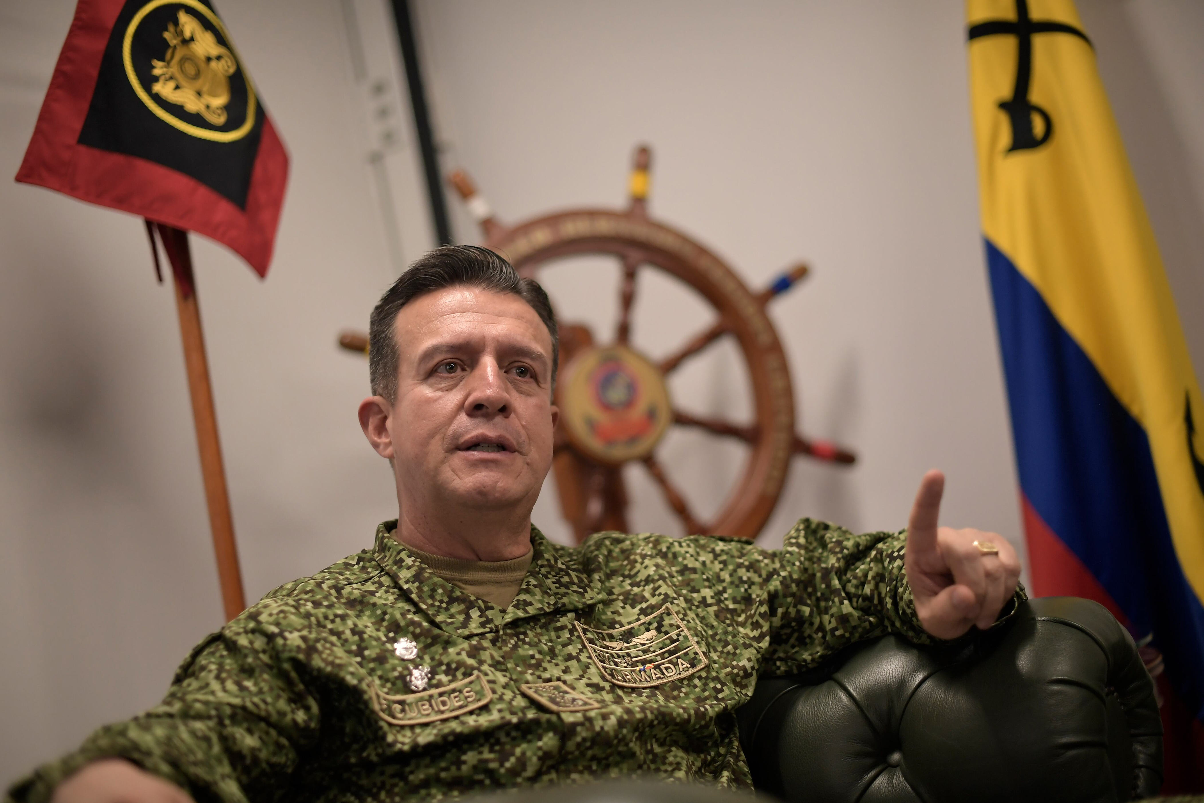 Almirante Francisco Cubides, comandante de las Fuerzas Militares, quien coordina las operaciones del Ejército, Armada y Fuerza Aérea.