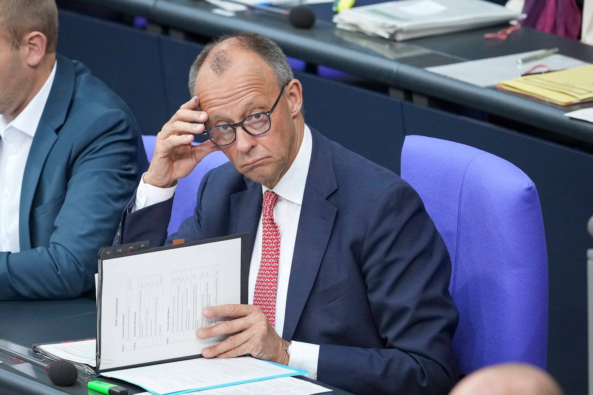 Friedrich Merz gegen Alice Weidel: Duell im Bundestag heizt Stimmung an