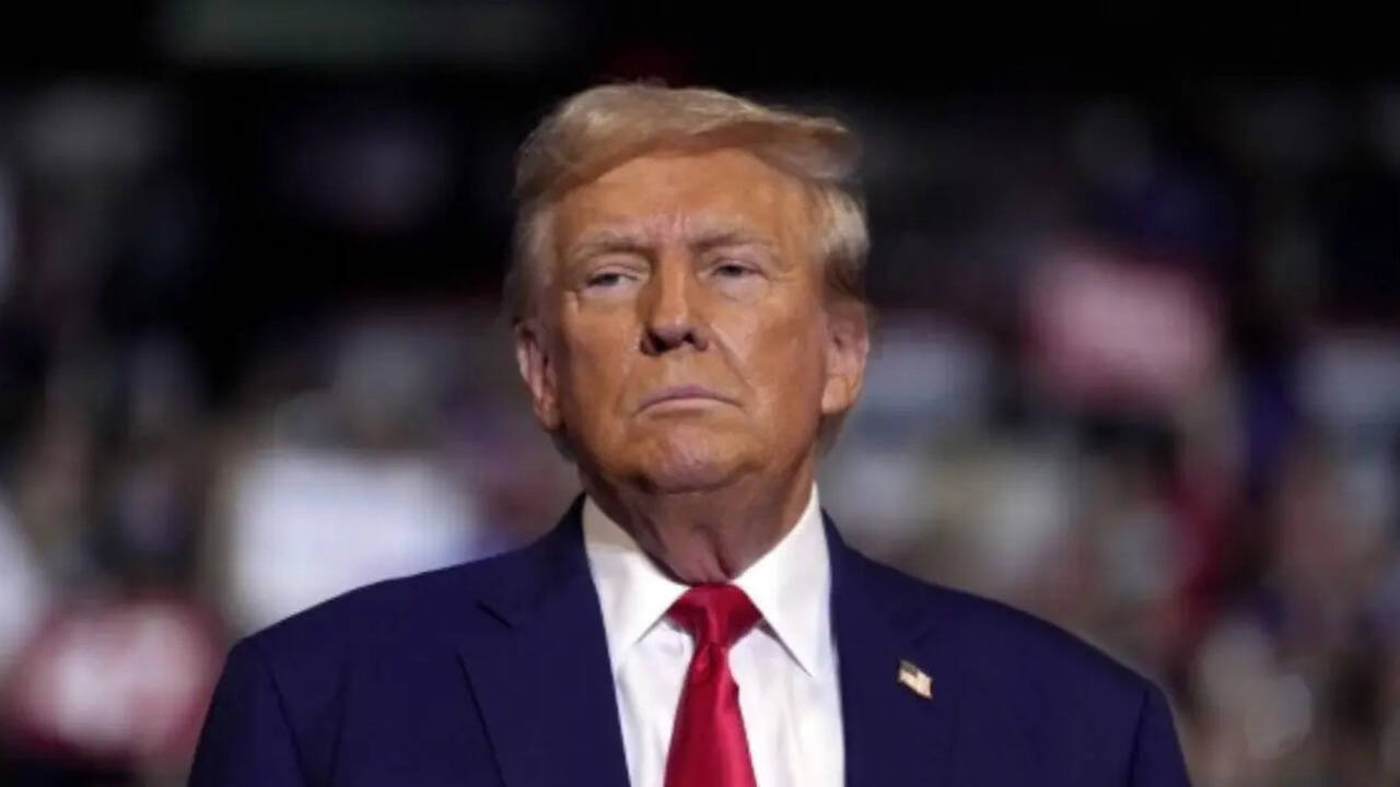 iran supreme leaderaide javad larijani donald trump cmar a lago killed sunbathing 'drone might hit him in navel