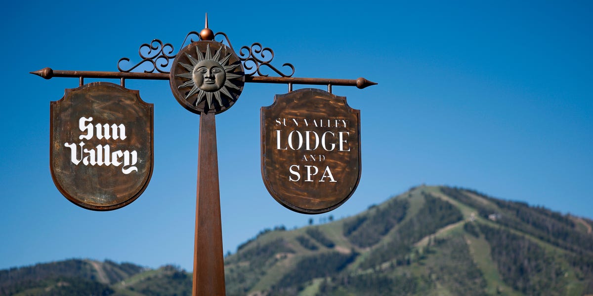 Where do all the billionaires stay at Sun Valley?