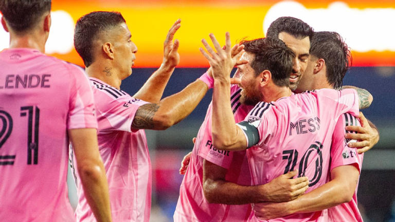 Lionel Messi scores 2, makes MLS history in Inter Miami win