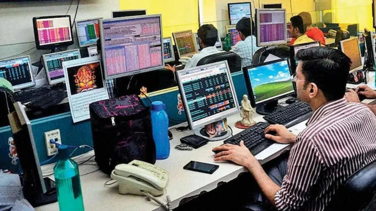 Stock market today: Gift Nifty down 4 pts; key levels for Nifty, Sensex & Nifty Bank