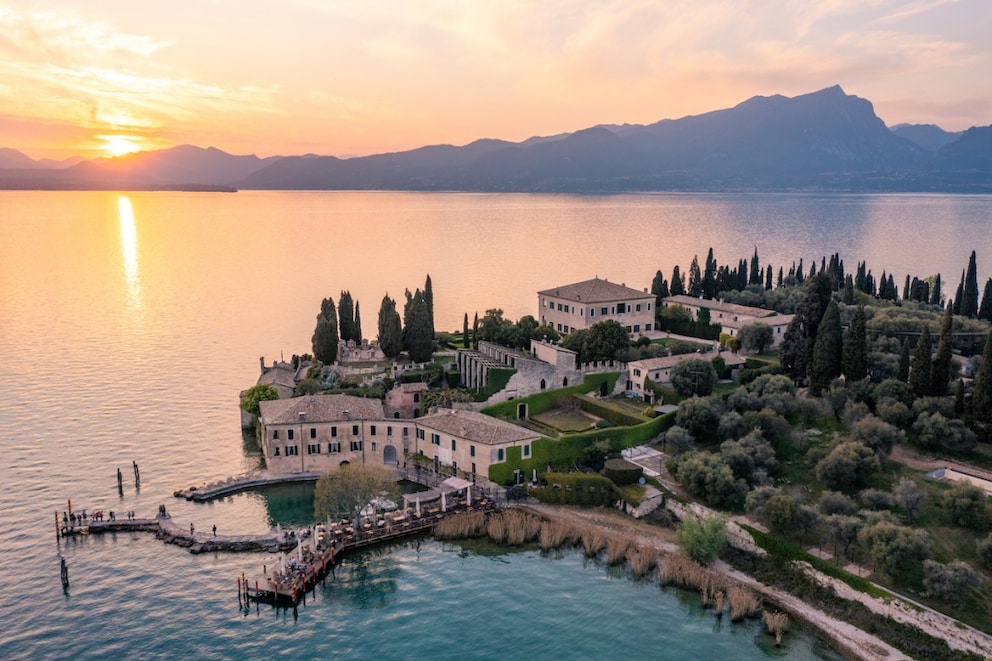 Road Trip Around Lake Garda The - AA1Iid1f.img