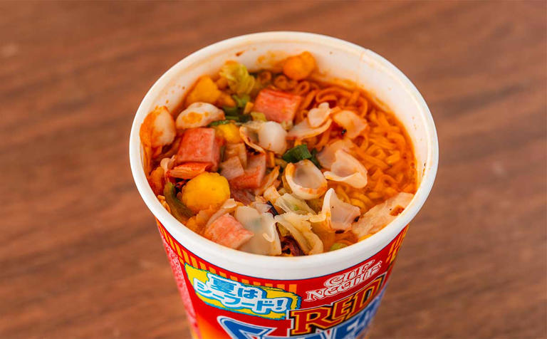 まとめセット　お菓子入り　コンテナボックス　チキンラーメン　シーフードヌードル カップヌードル シーフードヌードル ミニ – 日清食品グループ
