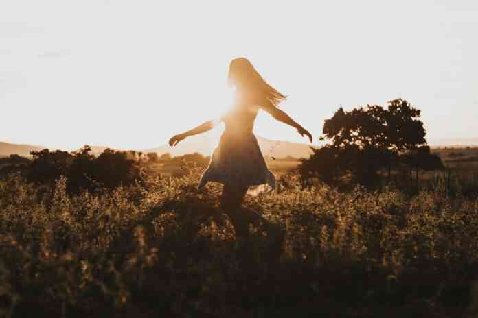 Ambivert: Kepribadian Hebat yang Menghubungkan Antara Introvert dan Ekstrovert