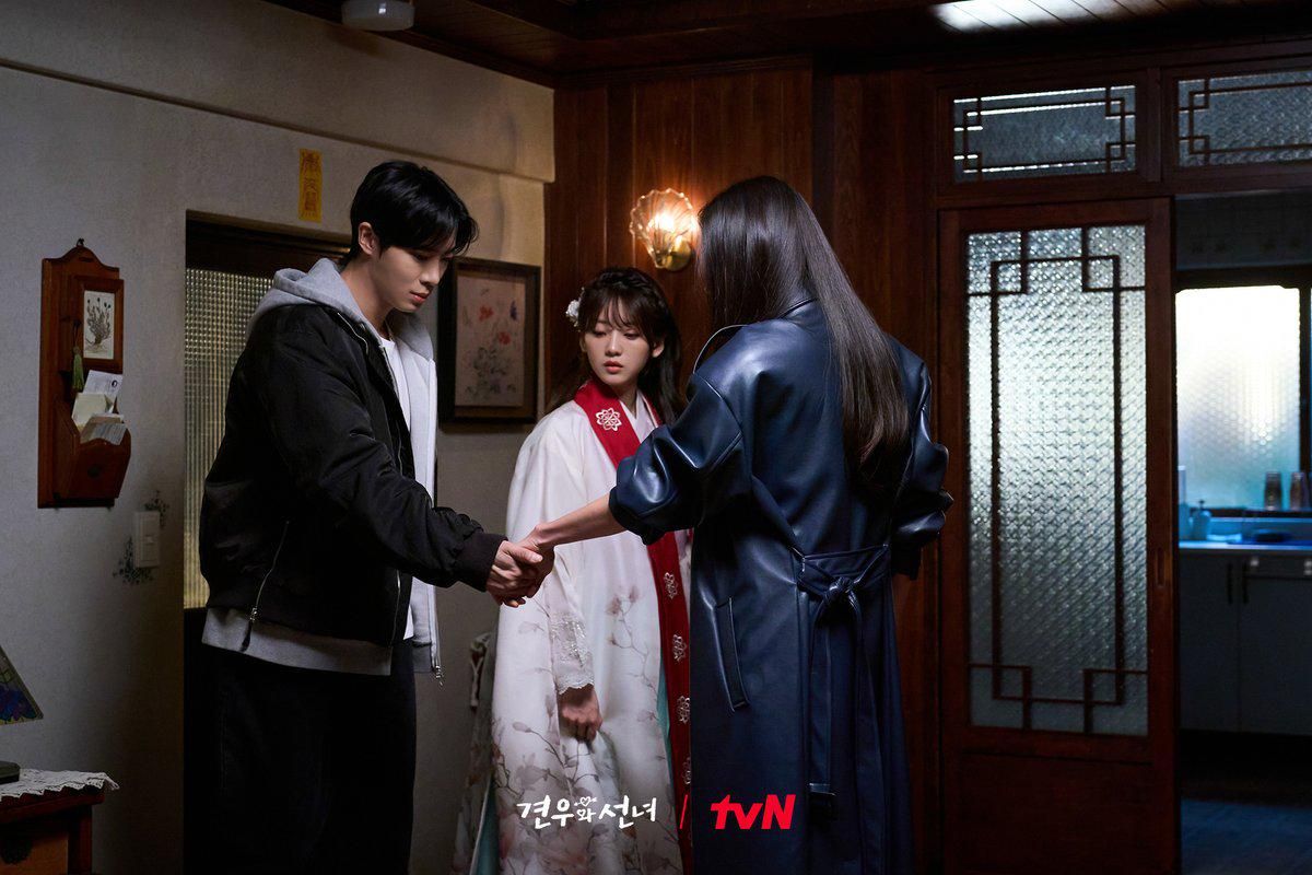 8 Fakta Hantu Telur di Drama Head Over Heels, Serem Banget!