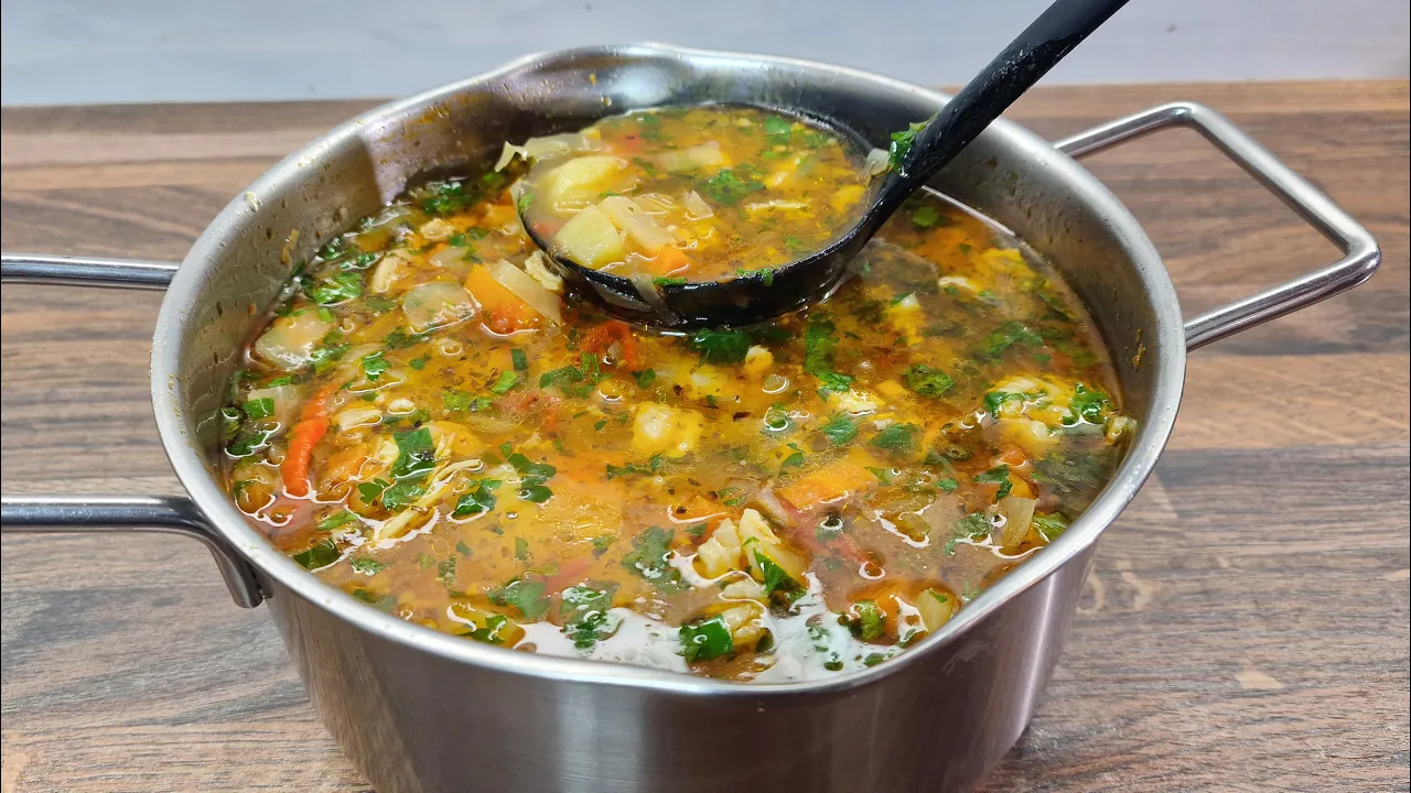 Rumänisches Rezept Suppe mit roten Rüben! Leckeres rustikales Suppenrezept!