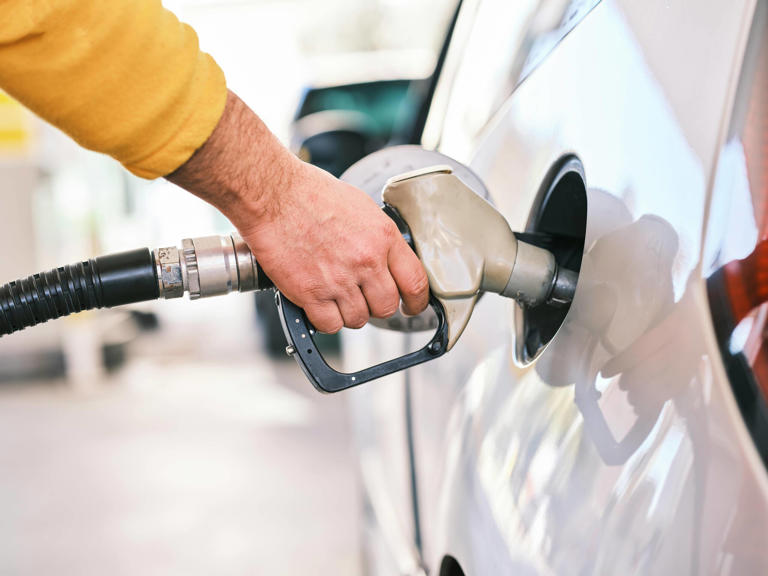 Preço da gasolina e do diesel pode despencar nas próximas semanas