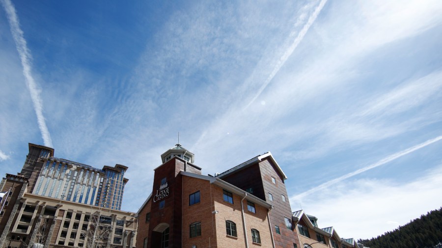 Zeldin cites ‘legitimate questions’ about contrails as EPA launches webpage to combat conspiracy