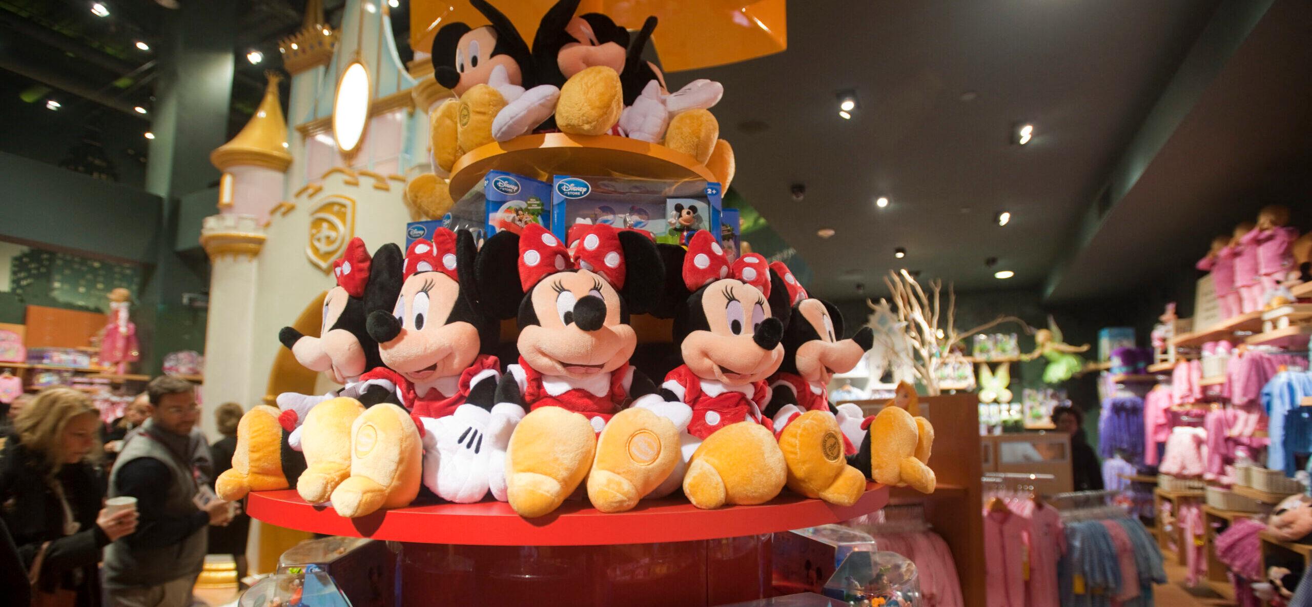 Tensions Explode In Disney World Gift Shop As Fight Breaks Out Between