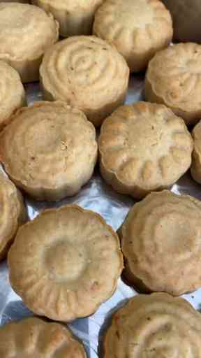 Ma’amoul – Date-Filled Middle Eastern Cookies