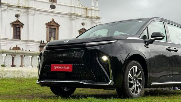 MG M9 first drive review: A new era for luxury MPVs