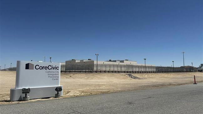 CA senators Padilla and Schiff to tour Cal City ICE detention center in ...