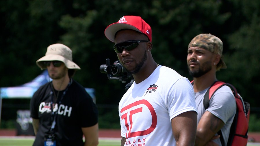 NFL standout & Lee High alum Tre Rogers hosts NFL Combine Experience