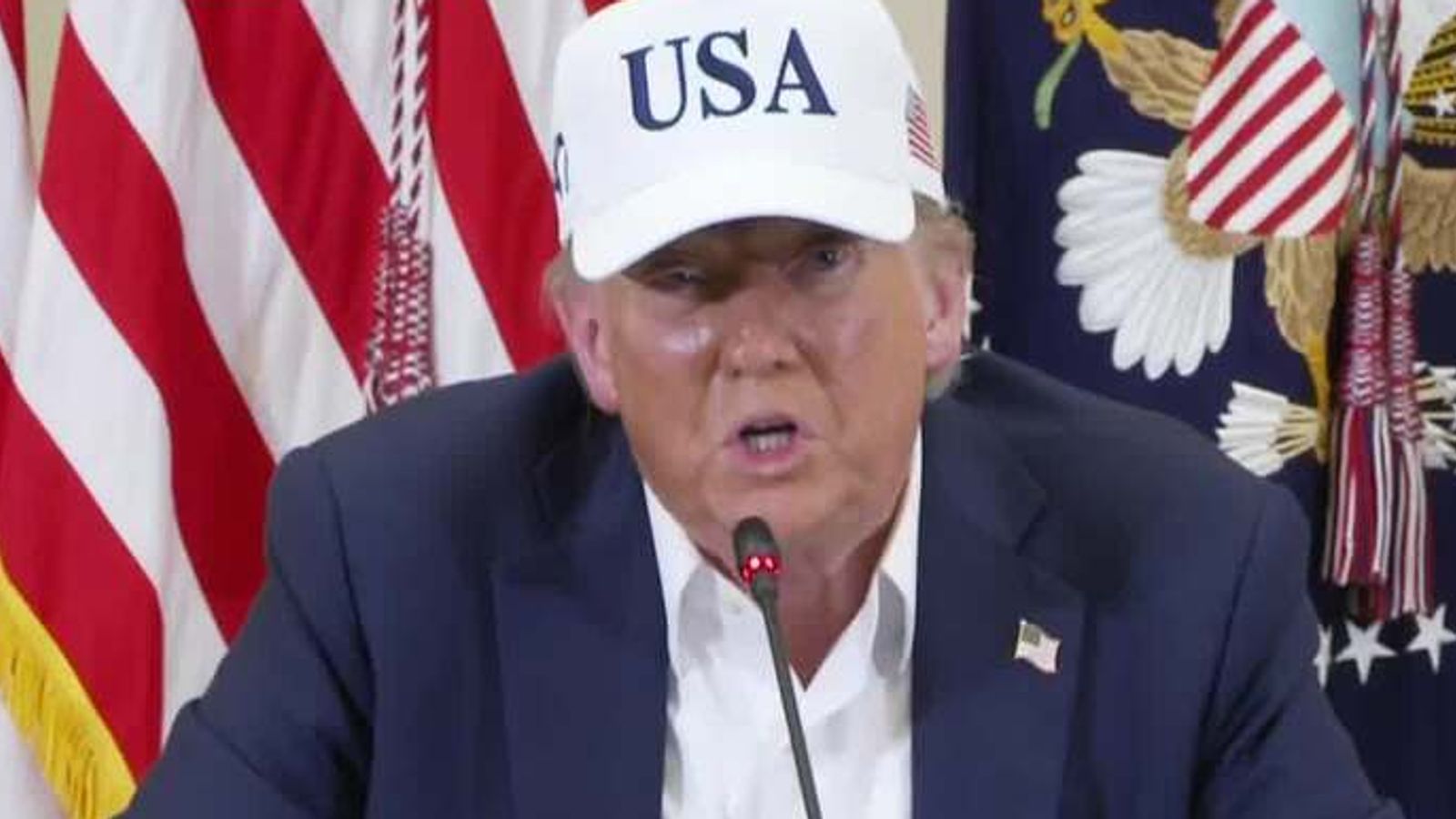 Trump 'I've never seen anything like it'