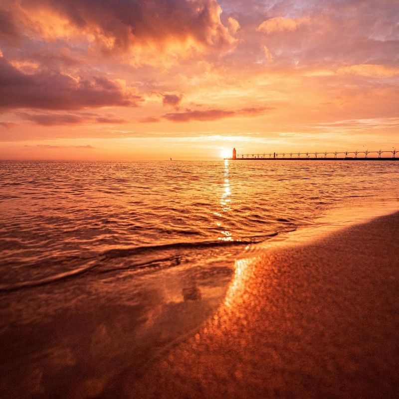 11 Summer Getaways in the Great Lakes Region That Locals Don’t Want to