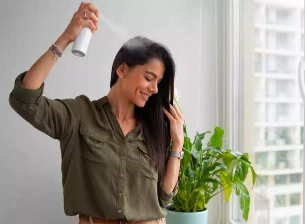 Hair Fall in Humid Weather? Here's How to Control It Naturally and ...