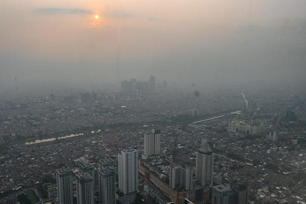 Tangerang dan Depok Jadi Kota dengan Polusi Terparah Pagi Ini