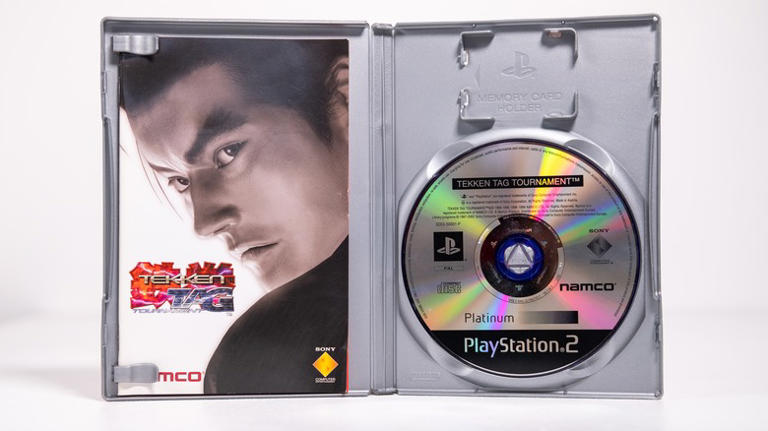 A Tekken 2 disc for PS2