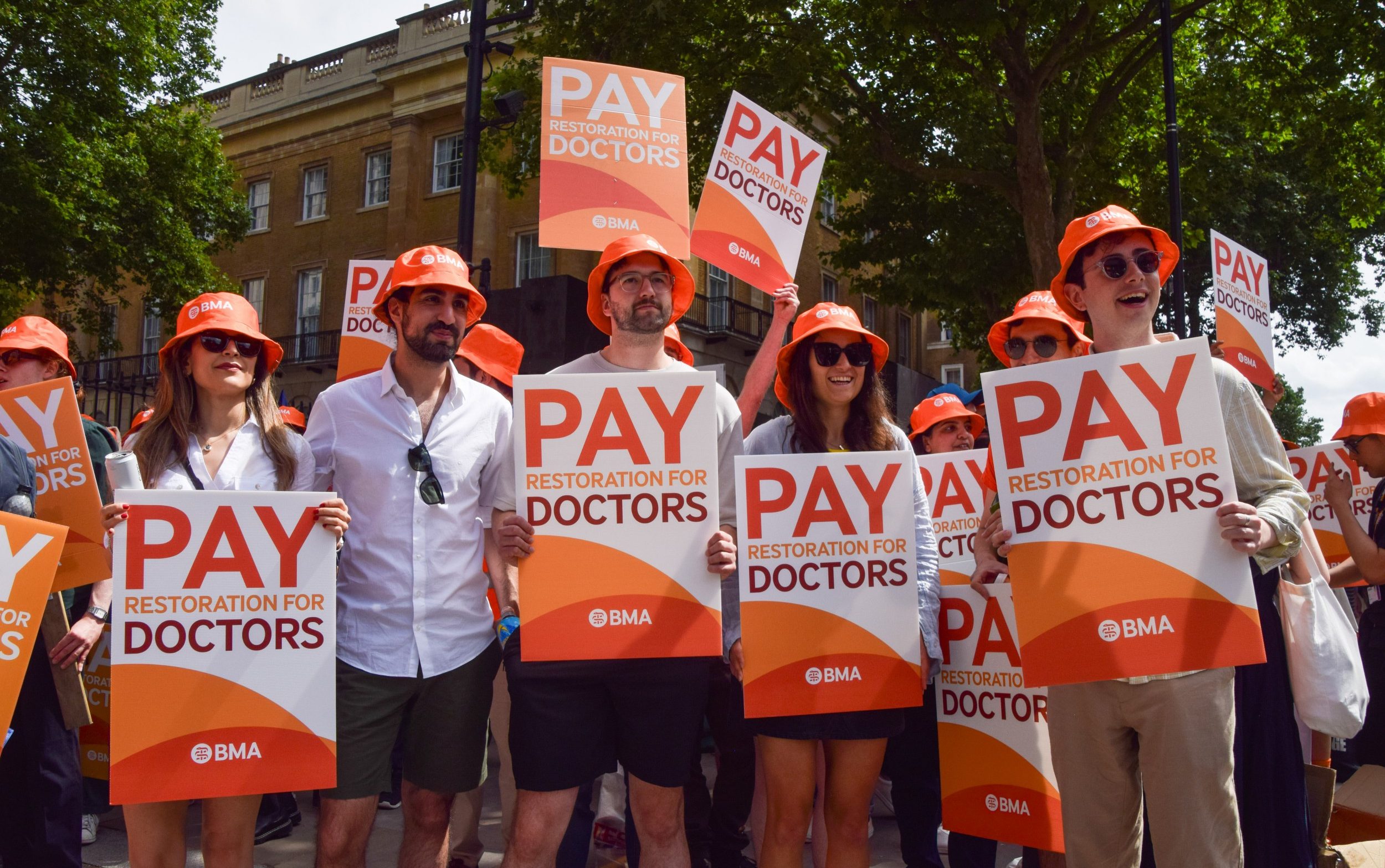 Junior doctors are demanding a 29pc pay rise - Vuk Valcic/SOPA Images/LightRocket via Getty Images