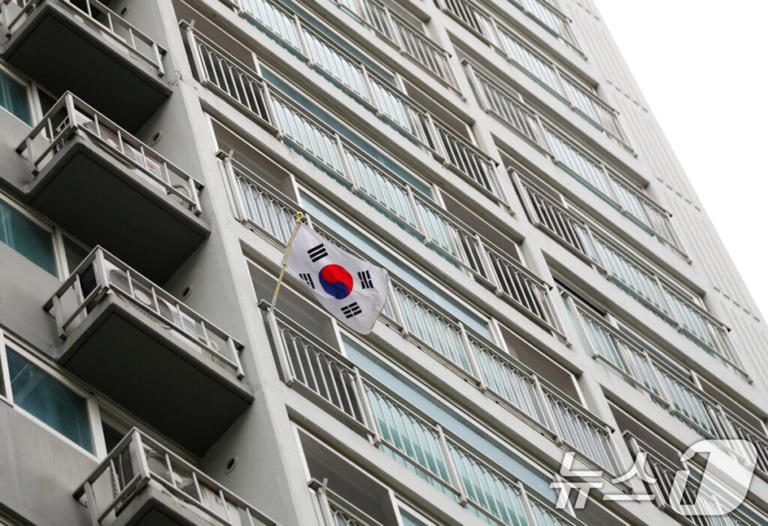 “7월에도 공휴일이?” … 심상치 않은 정치권 움직임에 국민들 ‘촉각’, 17년 만에 ‘변화’ 시작되나