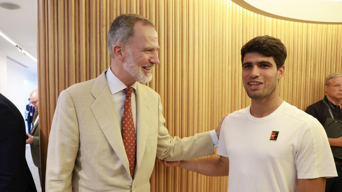 Las palabras del Rey Felipe VI a Carlos Alcaraz tras su dura derrota en  Wimbledon