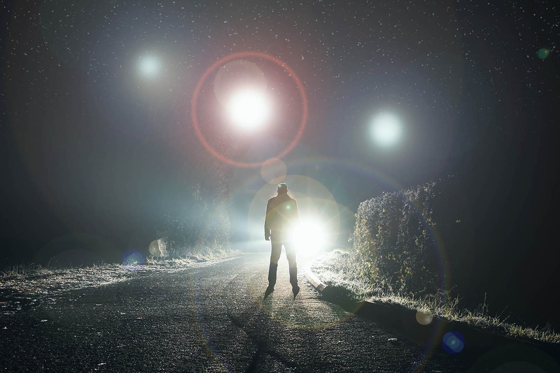 Waarom maken ze geen contact met ons?