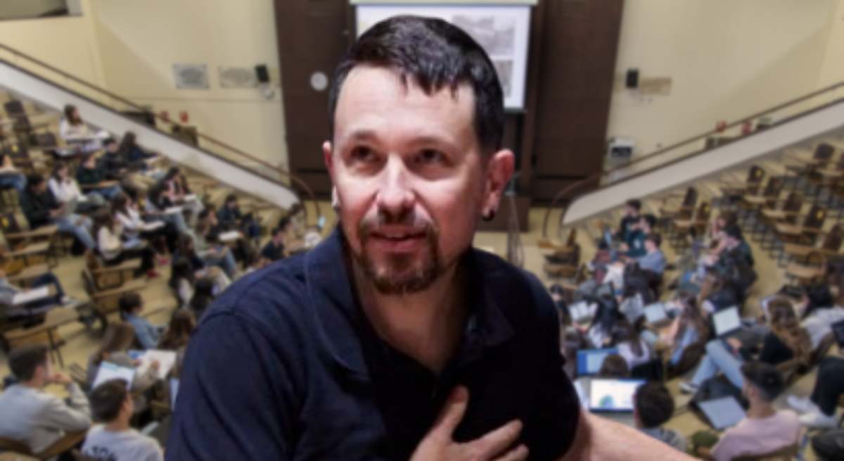 Pablo Iglesias anuncia que se queda sin plaza de profesor en la Complutense  y señala al