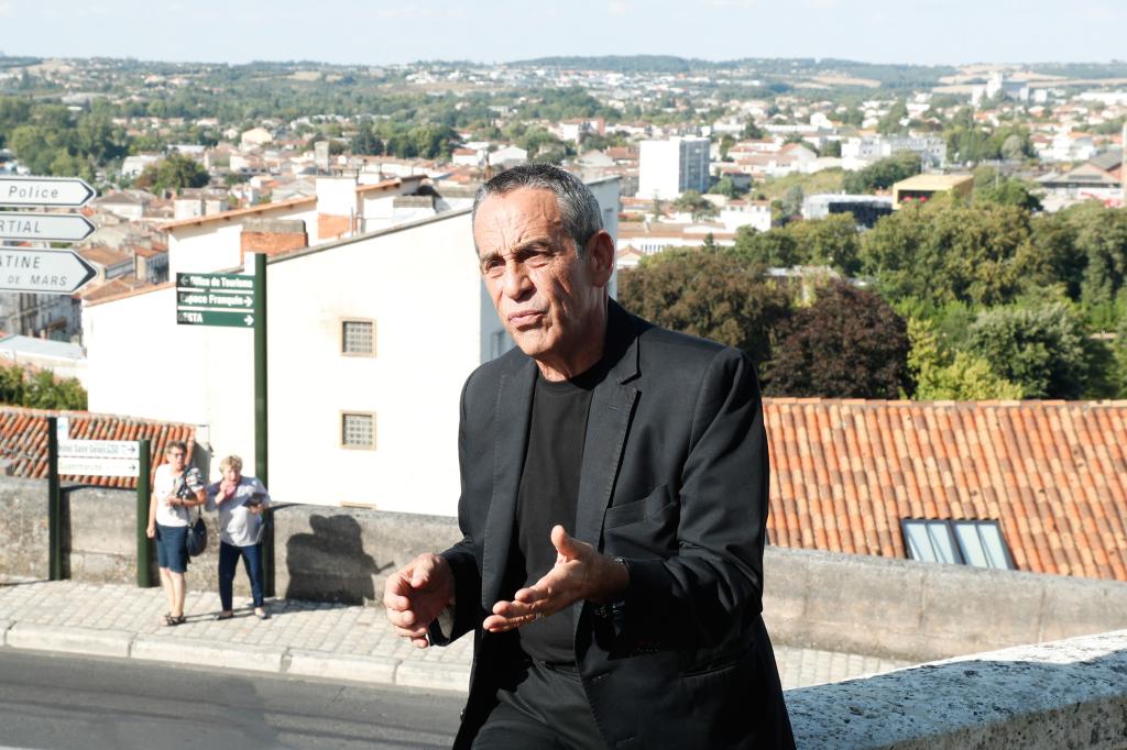 Khi tôi cảm thấy cái chết đang đến gần..." Thierry Ardisson qua đời, anh đã lên kế hoạch mọi thứ cho đám tang của mình