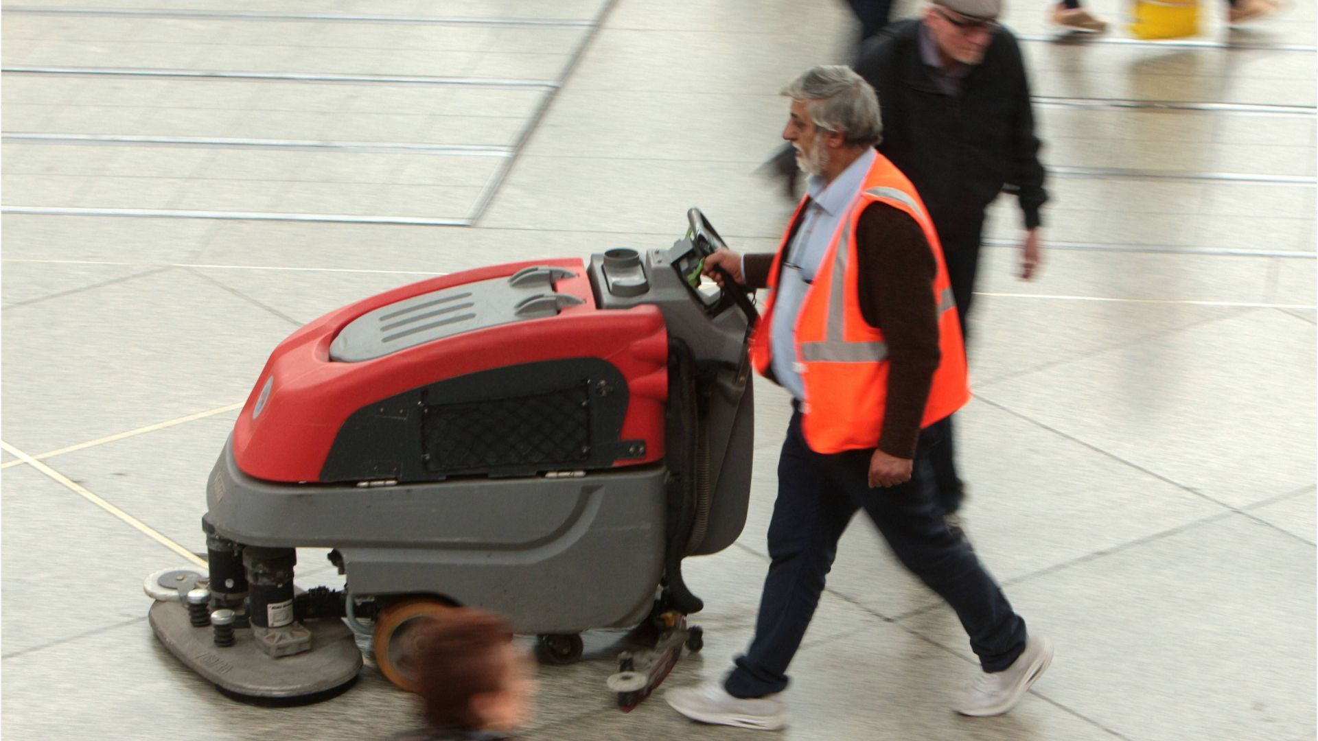  Foto zu Mindestlohn soll 2026 auf 13,90 Euro steigen. Wer davon profitiert: 