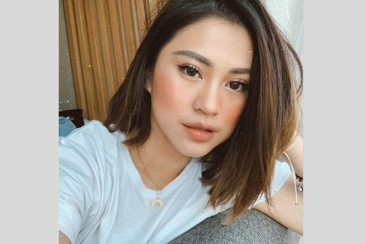 12 model potongan rambut untuk wajah oval terbaru