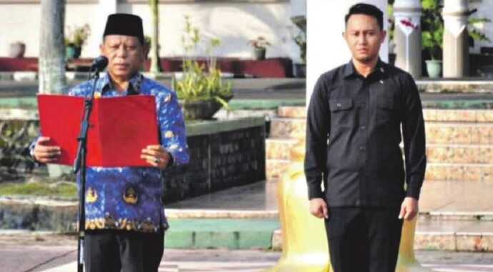 Apel pagi ASN Pemkab Mimika: Wabup ingatkan disiplin dan dorong rekonsiliasi konflik Kwamki Narama