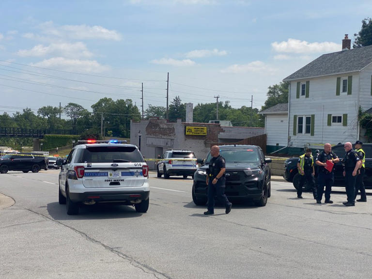 Police shoot, kill man accused of pointing gun at FWPD on State Boulevard