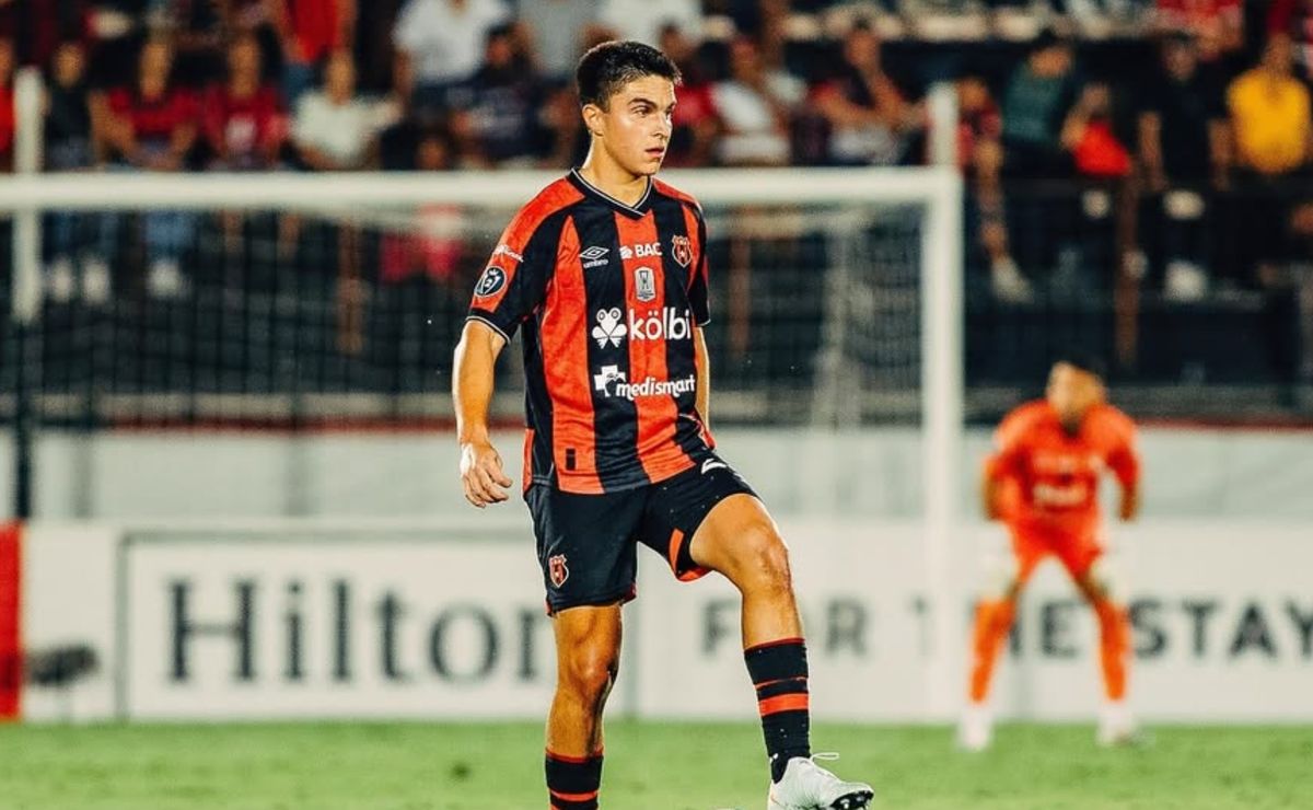 Santiago Van der Putten le da un giro a su futuro y sorprende a todos en